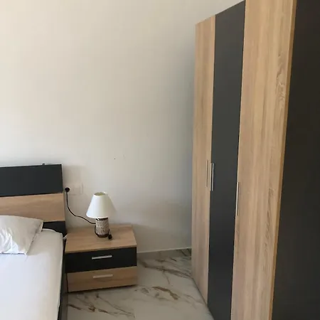 Spacious New Near The Sea! Apartment