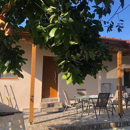 Spacious New Near The Sea! Apartment Nea Skioni